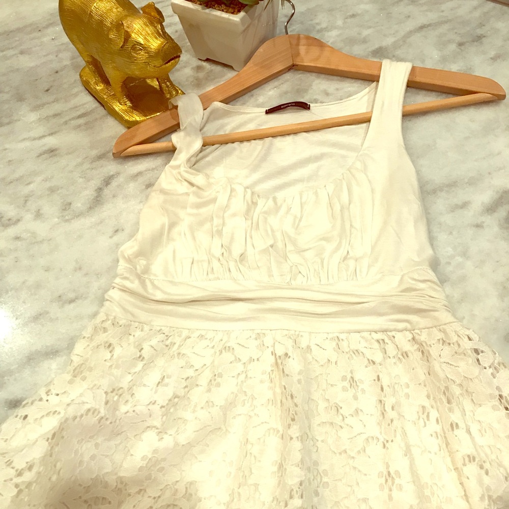 ⭐️ 3/$35 ⭐️ Nordstrom Soprano Cream Lace Dress (M)